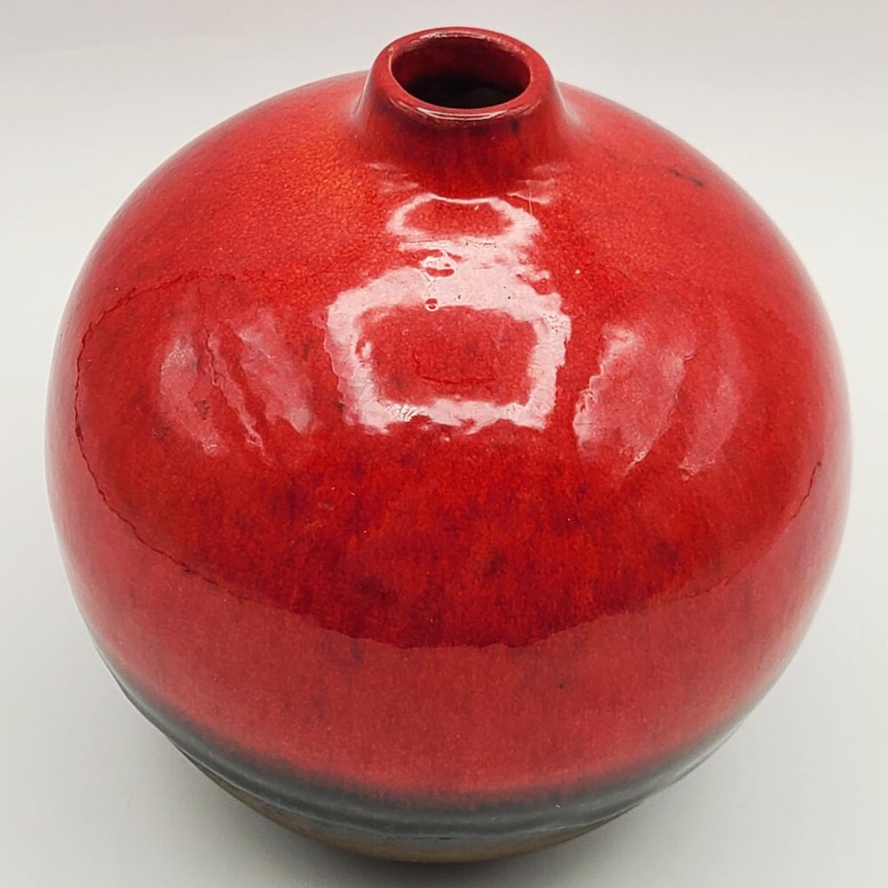 Crate & Barrel Lava Drip Glaze Red Black Brown Round Bulbous Bud Vase Thailand - Picture 4 of 9